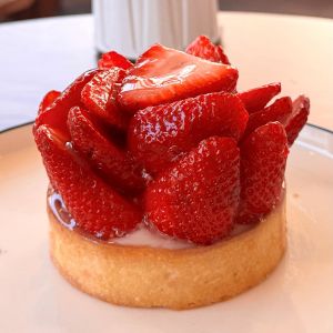 Çilekli Tart